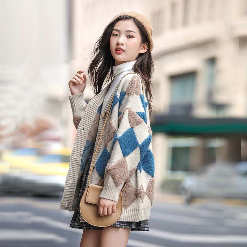 Baby girl knitted cardigan autumn and winter clothing Western style fashionable autumn middle and big children children's suit sweater coat child long version