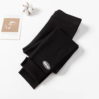 Пухлый черный