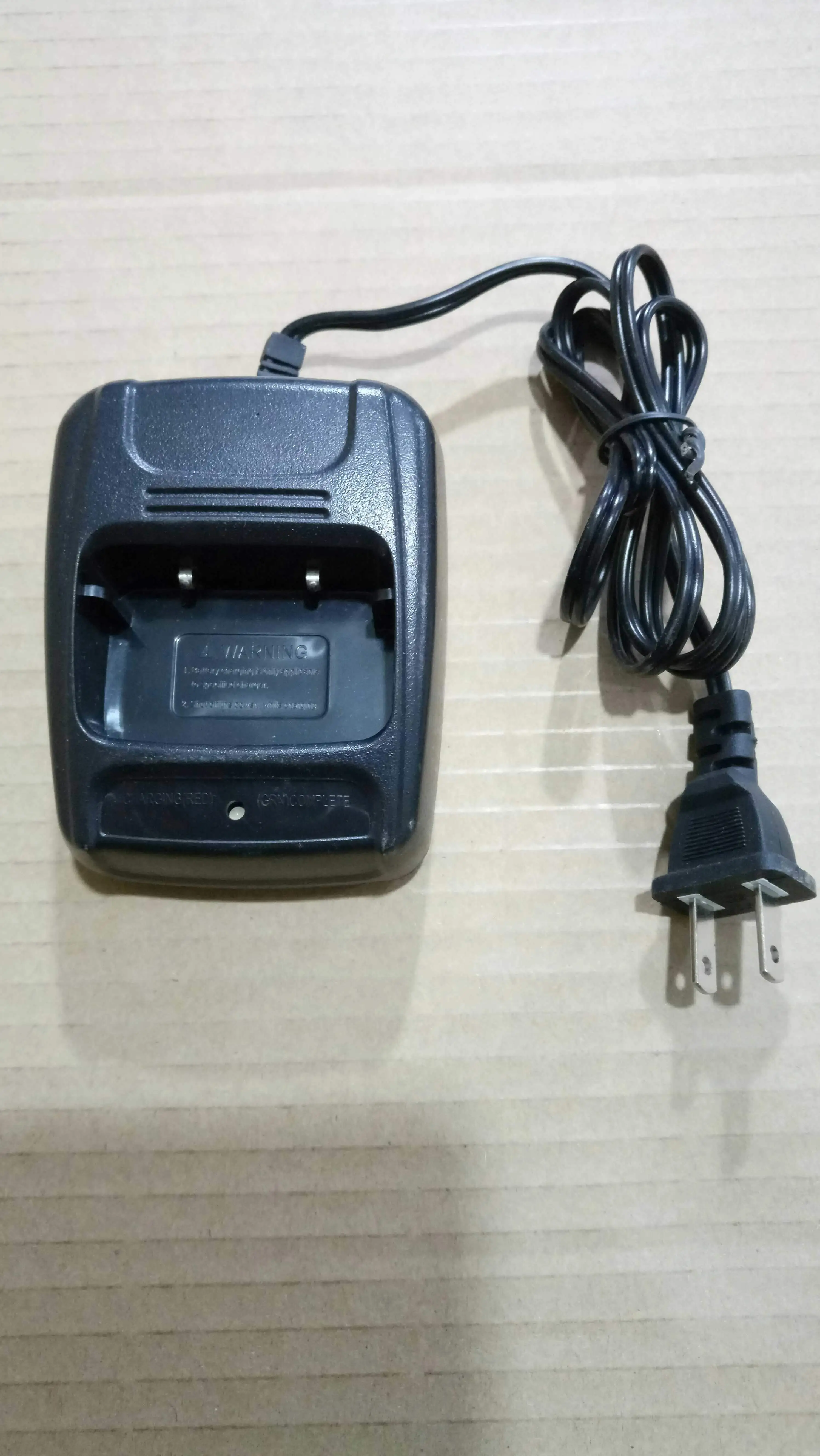 Bộ sạc bộ đàm Besttone 666 chính hãng, trạm cầm tay nhiều phụ kiện đặc biệt khác nhau, khuyến mại miễn phí vận chuyển - Khác