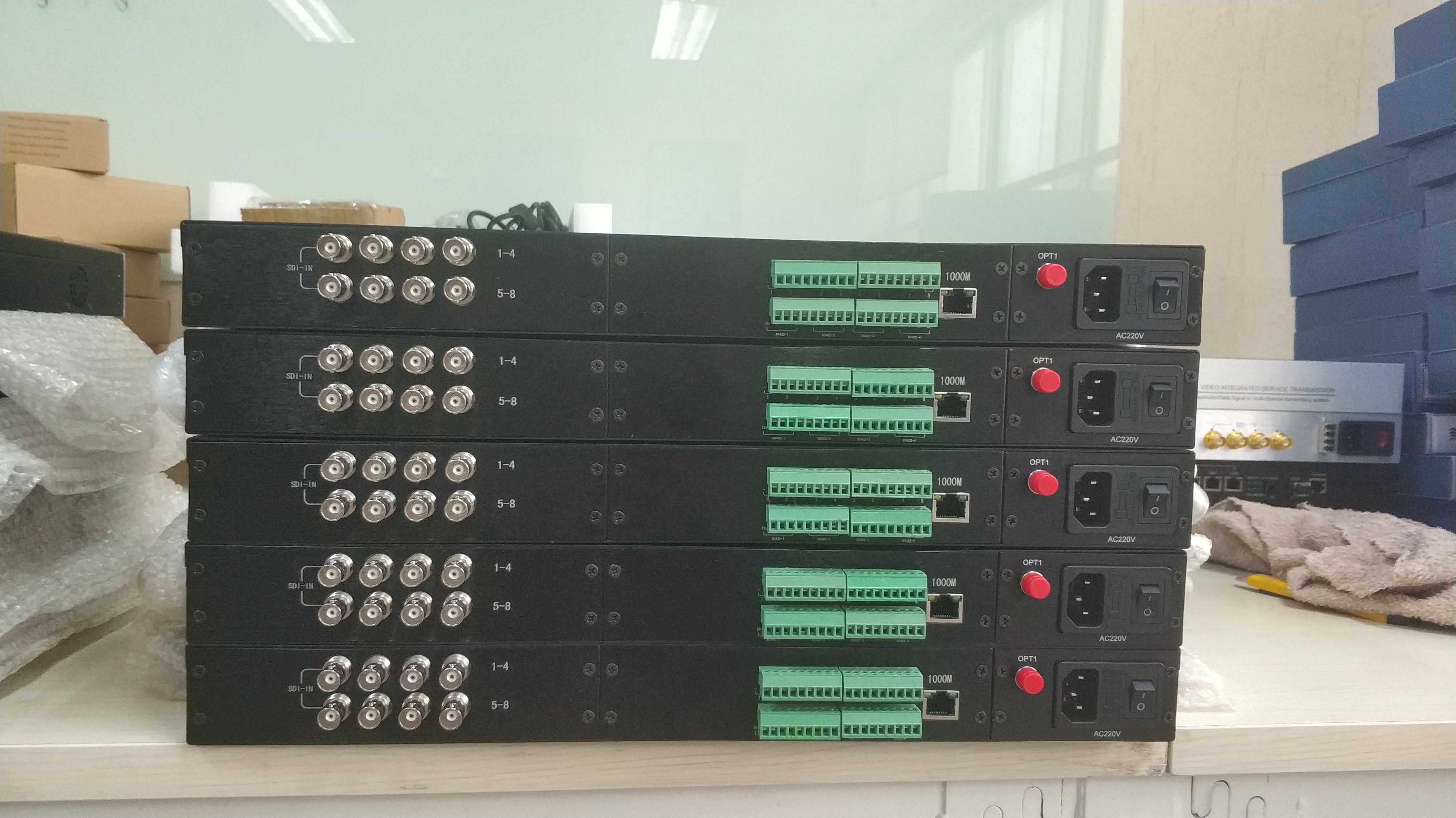 Customize 8-way HD-SDI 8-way Audio 8-way bidirectional data one thousand trillion Internet interface Single-fiber FC Interface 40 km