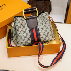 2020新款潮韩版百搭时尚女士斜挎包