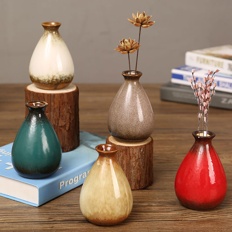 Ceramic vase swinging piece Living room flower-flower vase table decoration red small porcelain bottle Chinese table high-end adornment