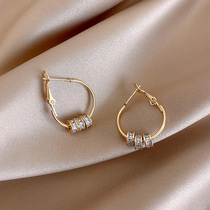 Hong Kong (designer) RVY 2021 new luxury circle earrings temperament Korean fashion asymmetric earrings