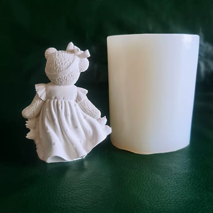 Three dimensional mold, aromatherapy, candle, 3D, with little bears, DIY