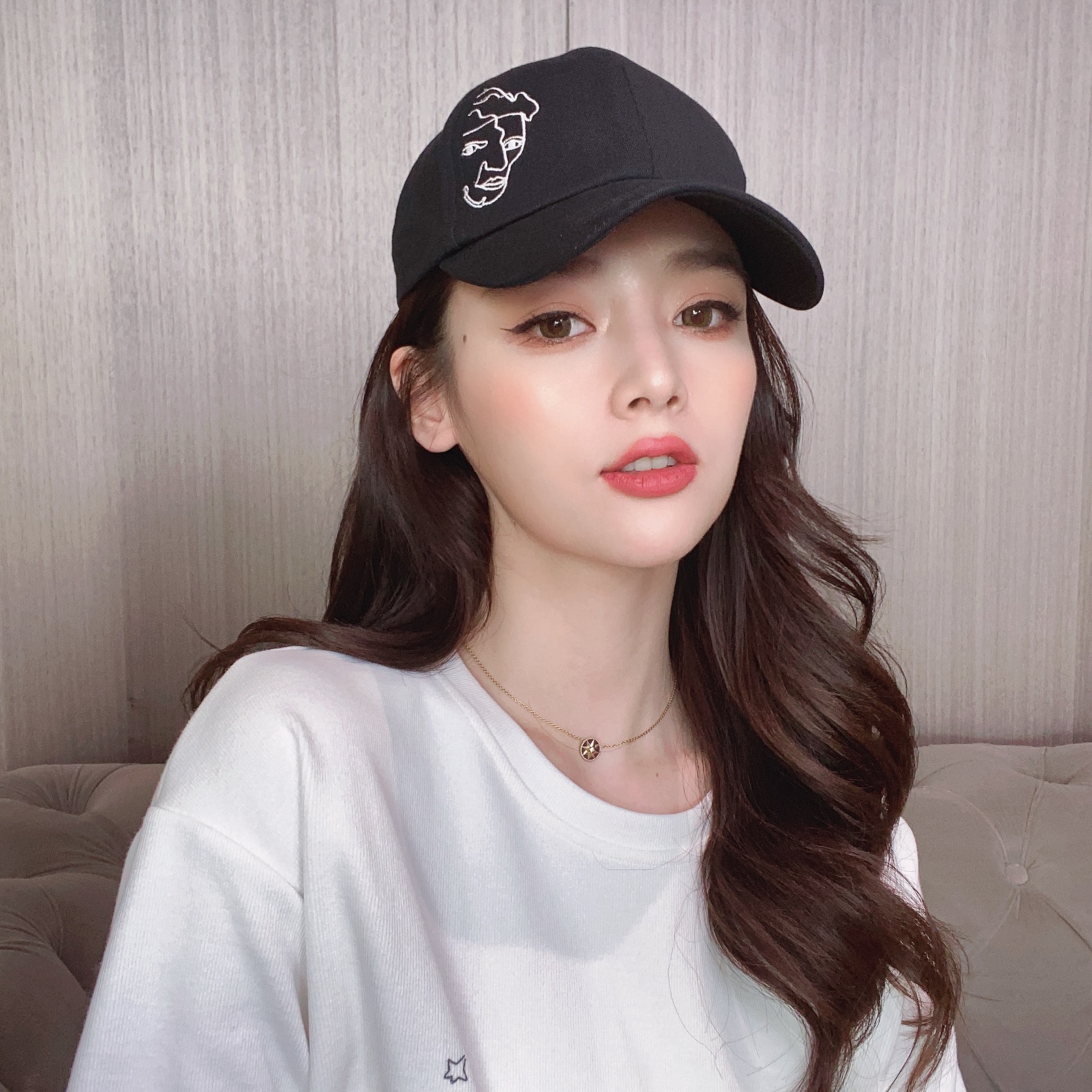 French custom embroidered couple cap black hip hop hat male Lady autumn winter sun hat sunscreen baseball cap