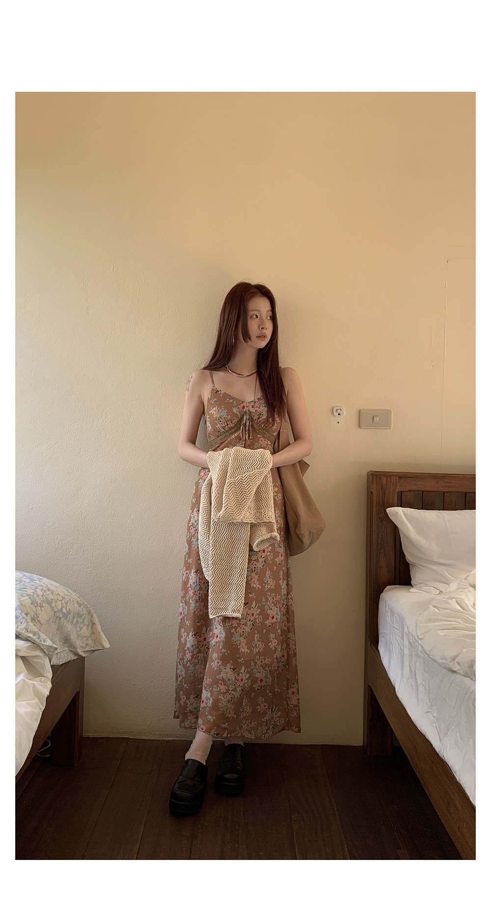 HelloooEat  法式复古碎花吊带连衣裙修身显瘦气质蕾丝花边中长裙