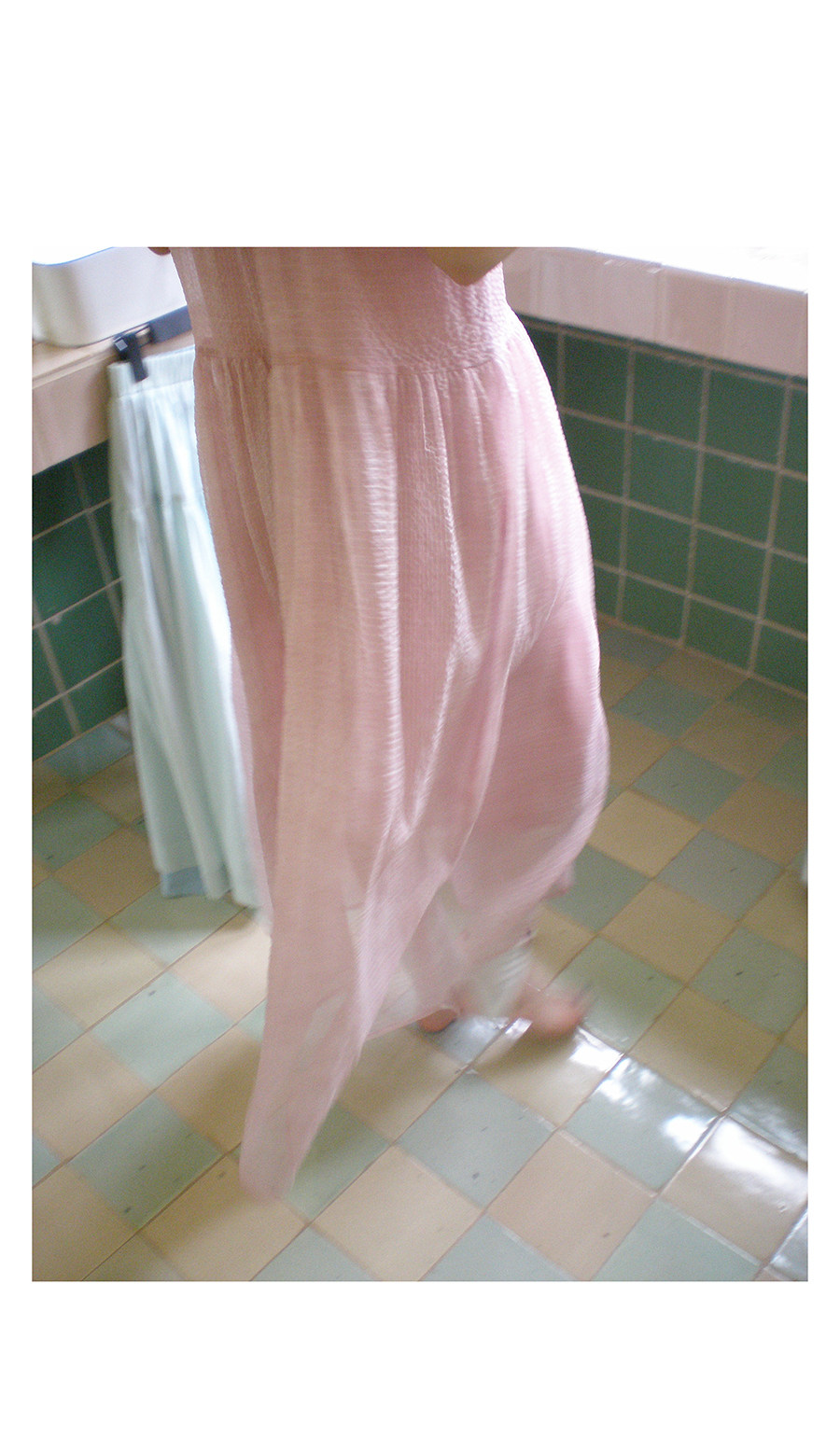 HelloooEat Красивое освежающее двухкомпонентное платье из шифона с пышными рукавами в корейском стиле свободного кроя для отдыха