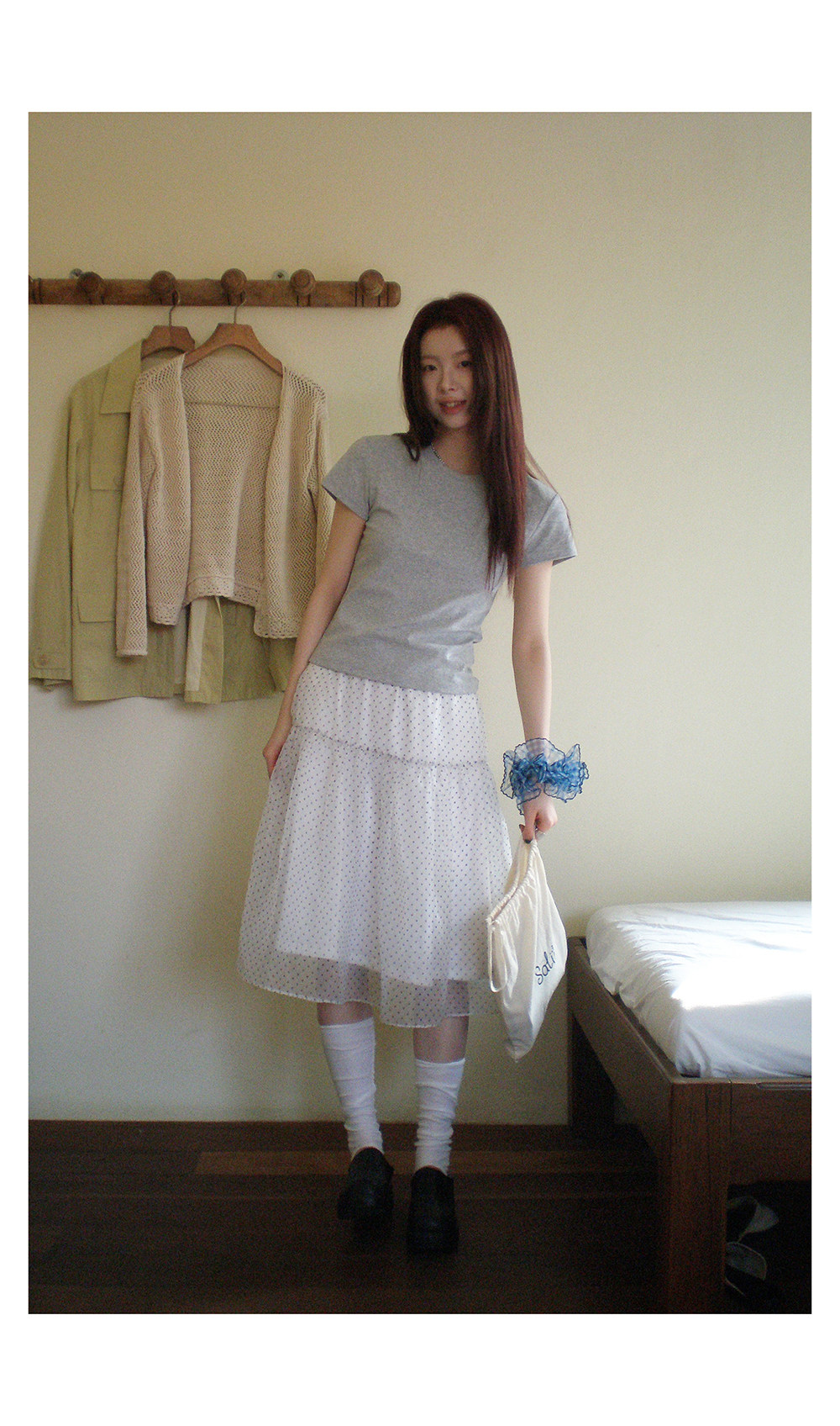 HelloooEat Воздушная освежающая белая юбка в горошек корейского стиля с эластичной талией