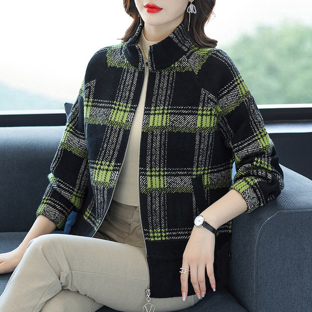 This year’s popular women’s short coats, mom’s style, elegant sweaters, cardigan tops, zipper stand collar, autumn and winter thick styles