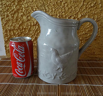 Wine Goblet Shaped Vase Atlantic Great Beer Cups Antique Relief Pendulum exit with a logo bottom kowl just cant look out.