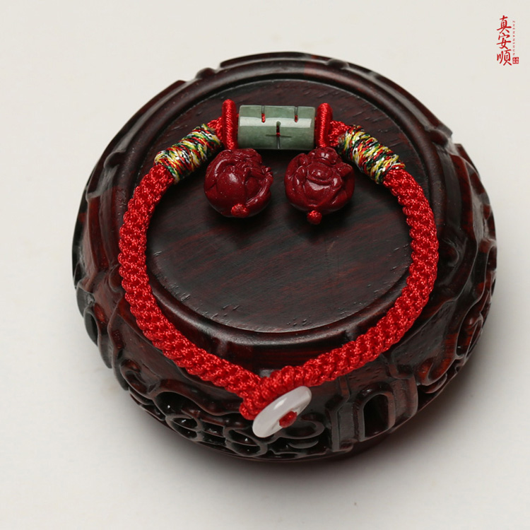 Cung hoàng đạo cinnabar đích thực 2019. Đó là một con lợn đeo thỏ và chúc phúc. Mang theo một chiếc vòng tay có vòng chân. - Vòng chân lắc chân nữ hàn quốc