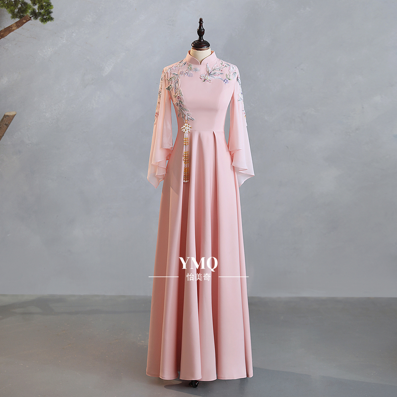 Heavy-Duty Evening Dress 2026 New Model High-End and Elegant for Coming-Of-Age Ceremony, Solo Performance, Emcee, Art, Guzheng, Ethnic Vocal Performance