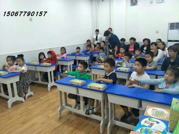 Kindergarten plastic steel desks and chairs elementary school students set desks and chairs children's double rectangular table school preschool desk