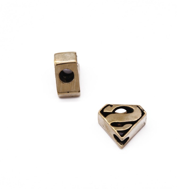 Mặt dây đồng thau cắt mặt dây chuyền Superman S mặt dây chuyền dao, treo khóa, mặt dây điện thoại di động, dây dù dây mặt dây kéo - Công cụ Knift / công cụ đa mục đích dao đa năng quân đội