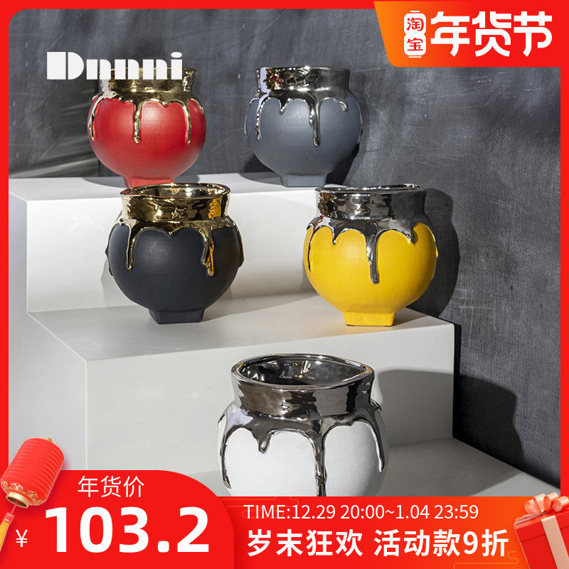 Dnnni Xiong Er's Honey Pot Electroplating Ceramic Pot Entrance Wine Cabinet Model Room Bogu Shelf Soft Decoration Ornament