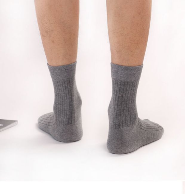Hàn Quốc nhập khẩu vớ nam bốn mùa vớ cotton Mùa thu và mùa đông vớ ống đơn giản màu đen đơn màu kinh doanh vớ nam tất nam công sở
