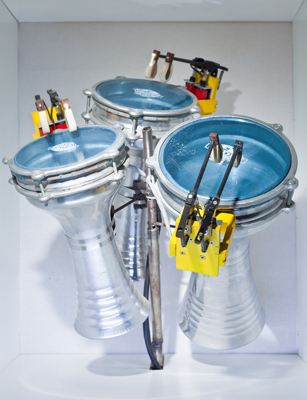 808 史上最真的是鼓机因为里面都是真鼓! 