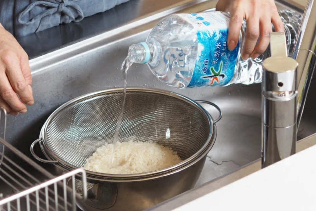 Touching design with flow nozzle) Japanese made 18-8 stainless steel horizontal wash vegetable basin filter basin strainer suit