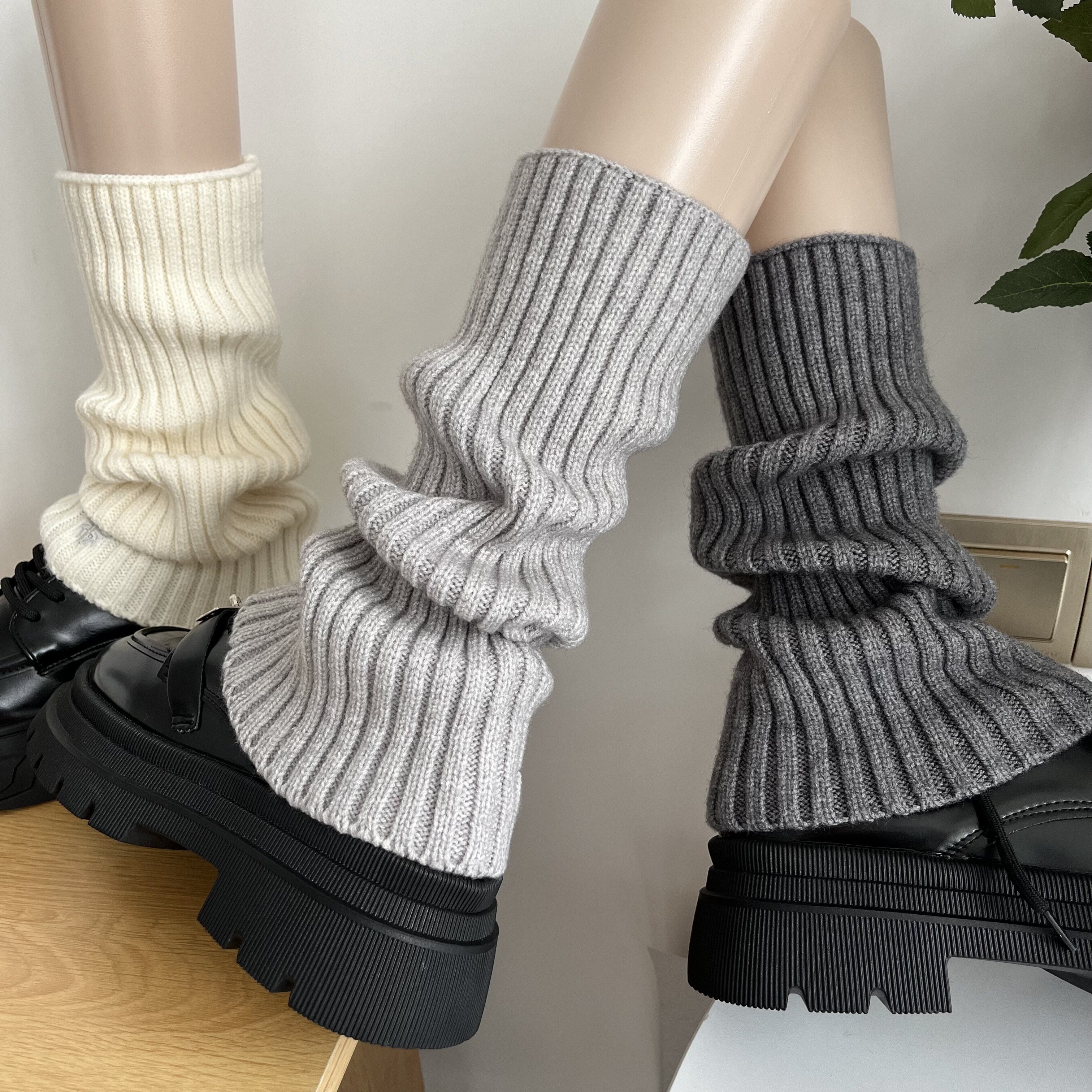 Days Milk White Cashmere Knitted Socks Jacket Woman Autumn winter medium thick warm display slim 100 Lapped Retro Smoke Grey Leg Sleeve-Taobao