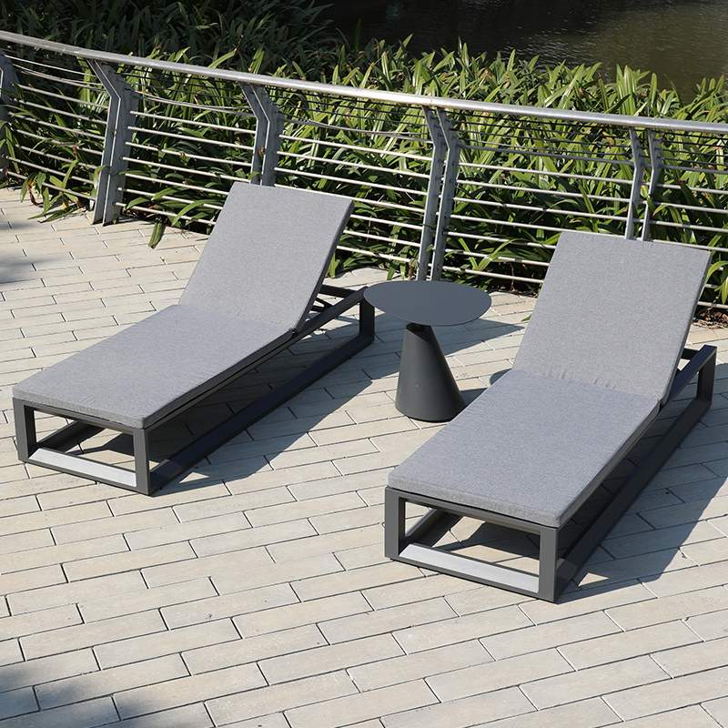 Outdoor Aluminum Alloy Reclining Chair for Courtyard and Balcony, with Backrest, Suitable for Resorts, Hotels, Guesthouses, Swimming Pools, and Beach Loungers