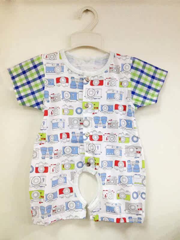 Coffret cadeau pour bébé - vêtements en coton - Ref 1965062 Image 6