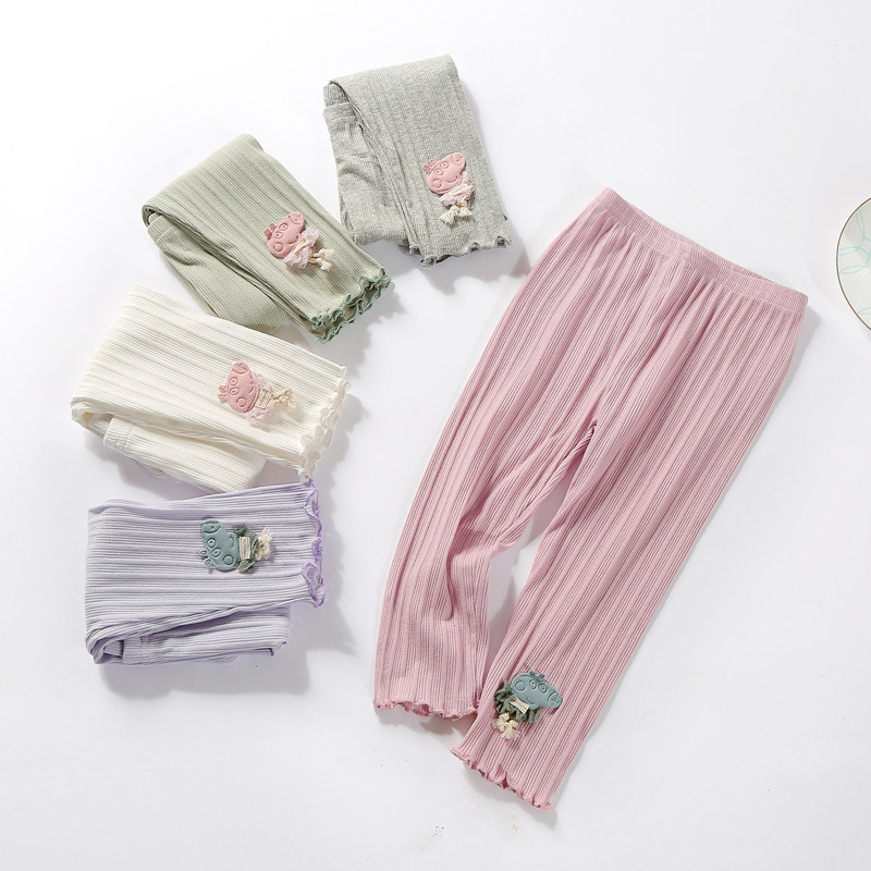 Girls' underwear 2022 summer thin cotton children's nine-point pants wear piggy cloth stickers small children's five-point pants trend