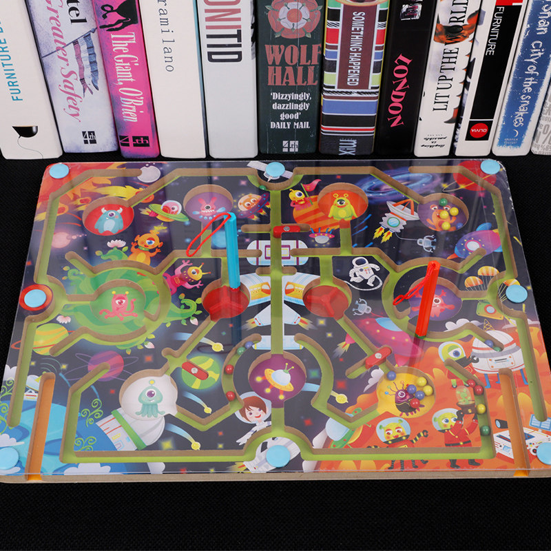 Child magnetic wood Early teaching male and female baby 3-6 years old Puzzle Force Development Magnetic Maze Transport Pen Walking Pearl Toy