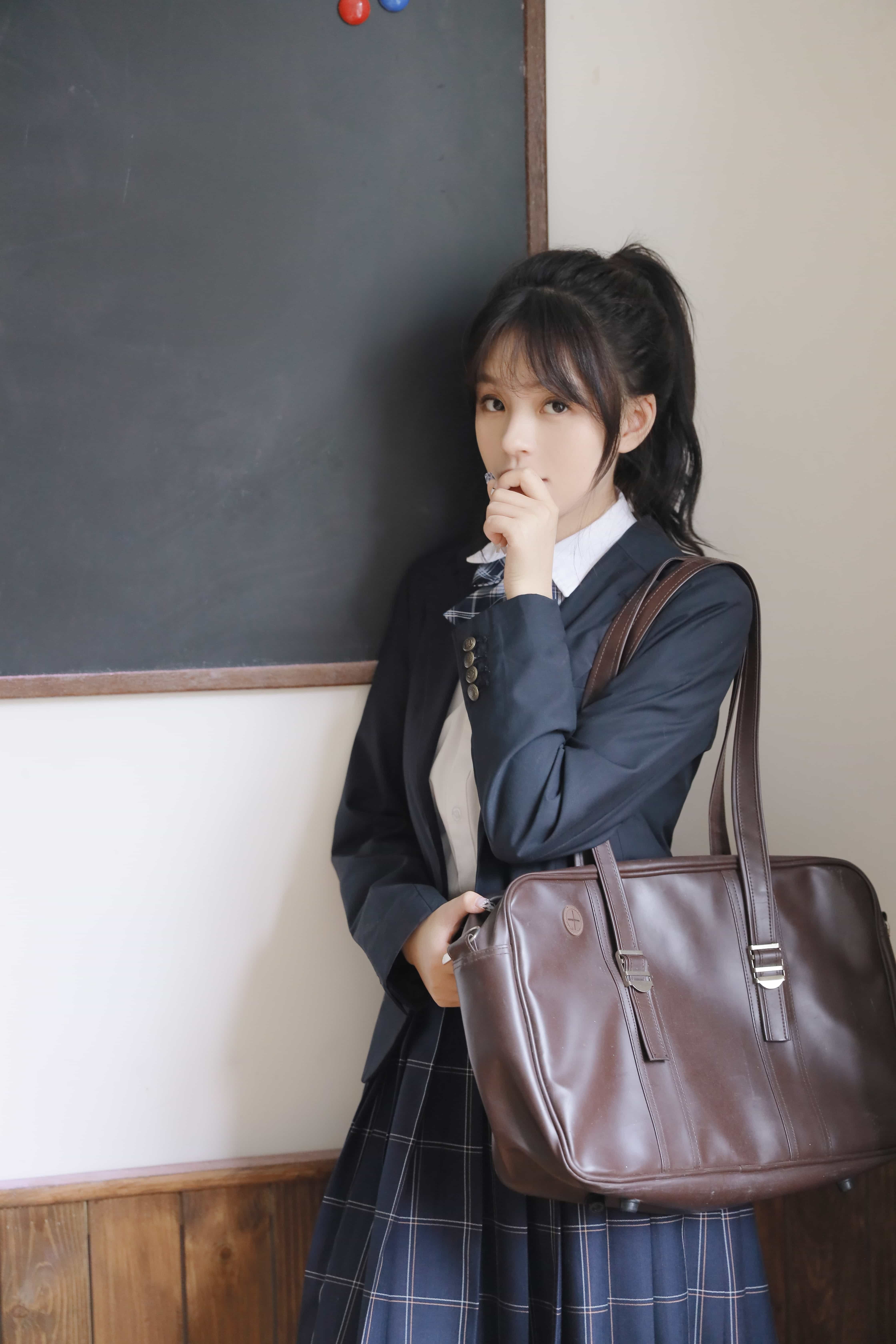 穿上jk制服就不普通！初恋日系🍃少女写真