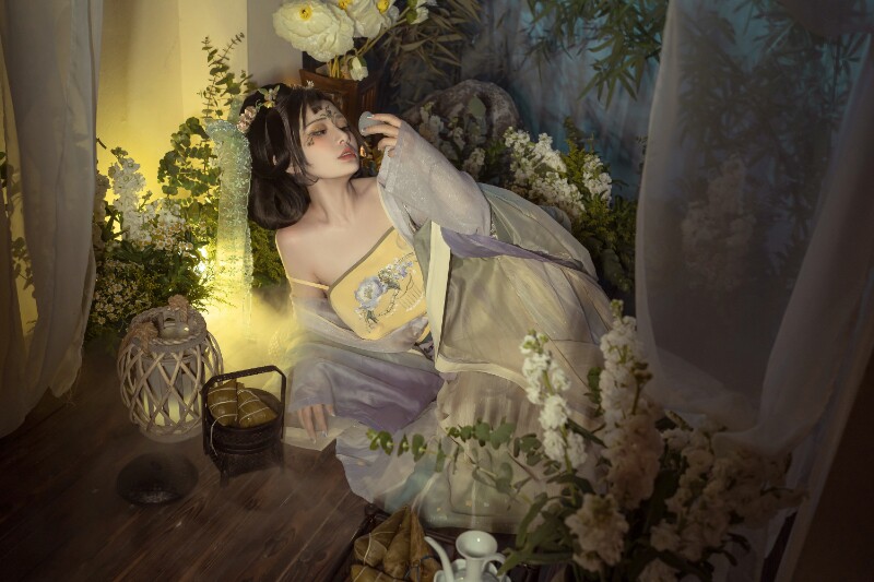 爆机少女喵小吉 – 浣溪沙.端午