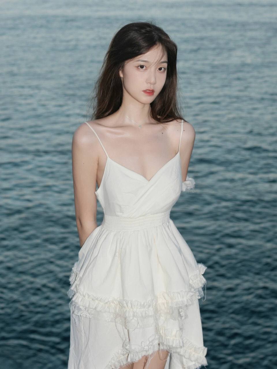 海边的宁静-美女