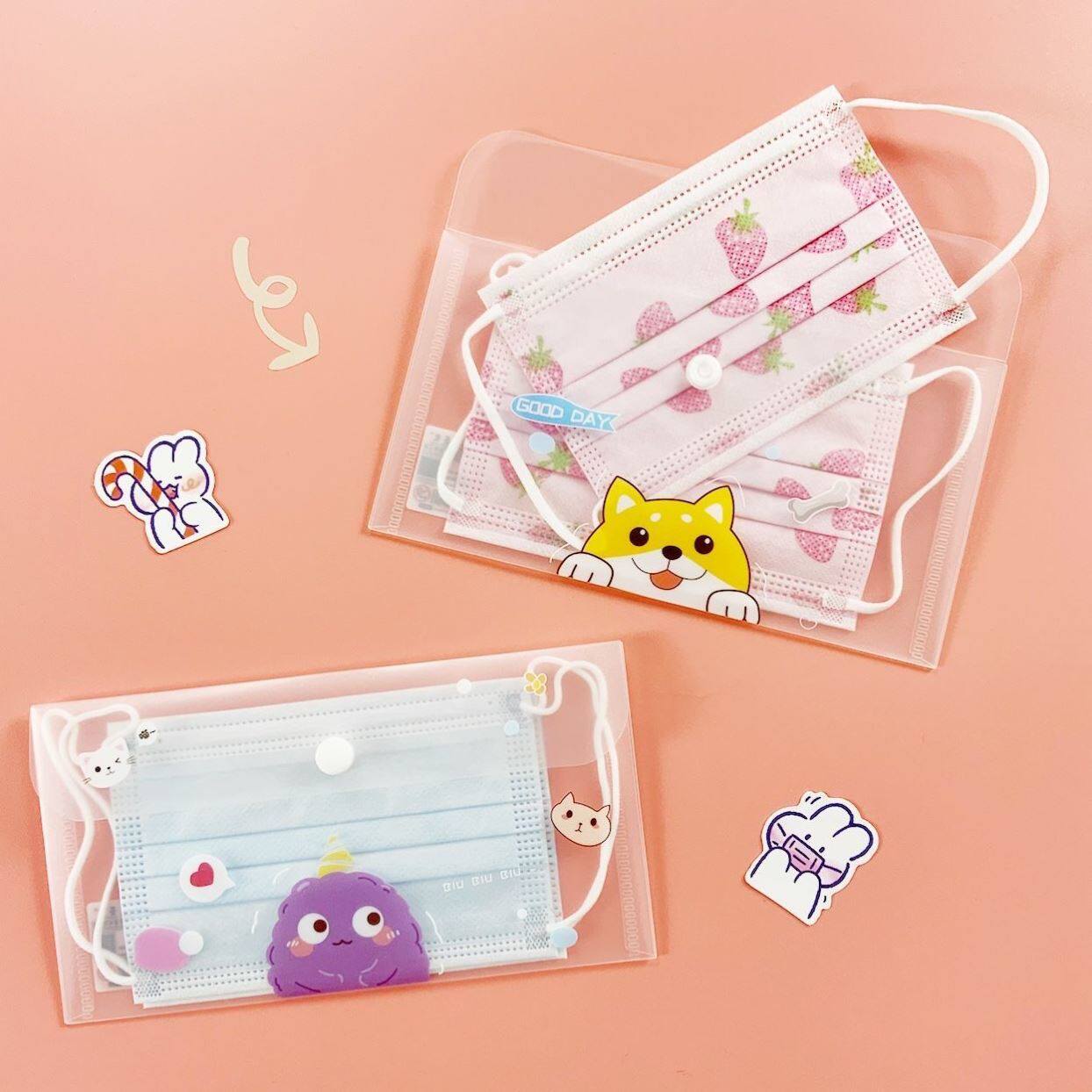 Mask storage bag for adults and children universal portable cartoon button bag environmentally friendly and odorless