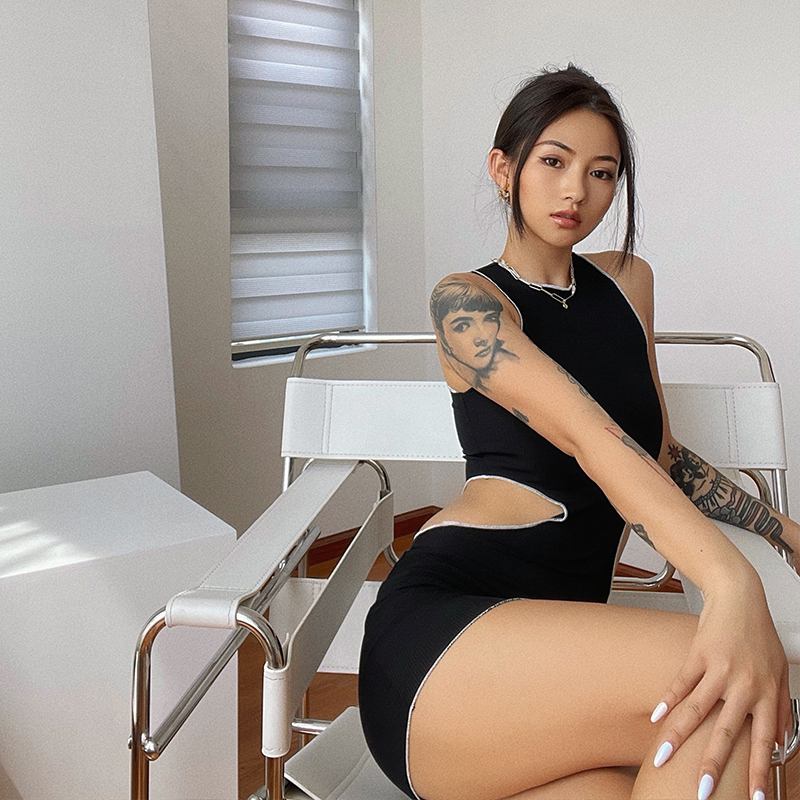 Black sexy hot girl tight hips irregular thread hollow waist slim dress small summer