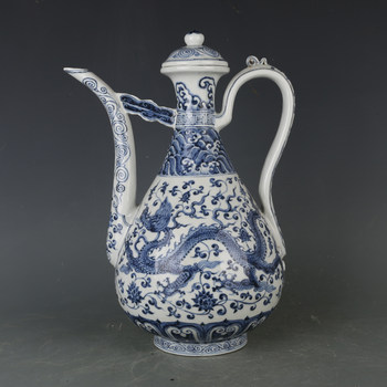 Ming xuande blue and white wrapped branches and dragon patterns holding pots antique antique collections fidelity old objects old goods porcelain ornaments