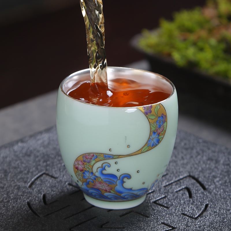 Longquan celadon small kung fu tea cup, bowl of household single master sample tea cup purple sand cup blue and white porcelain tea
