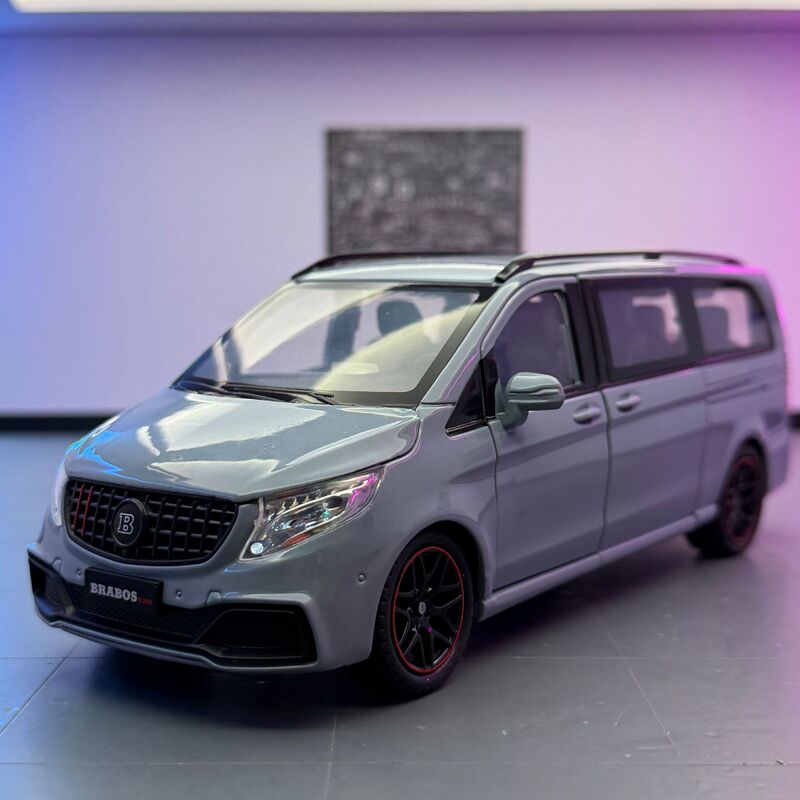 1:24 Brabus B30S Sports Version Business Version Car Model Boy's Car Model Ornament Children's Pull-Back Toy Car