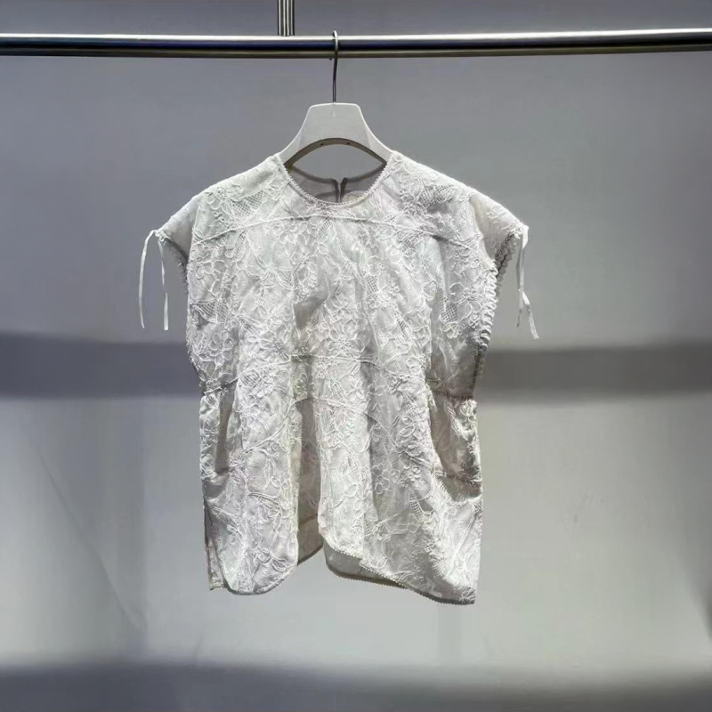 26 Summer New Casual Heavy Lace Embroidery Elegant Round Neck Versatile Fashion Sleeveless Shirt Top