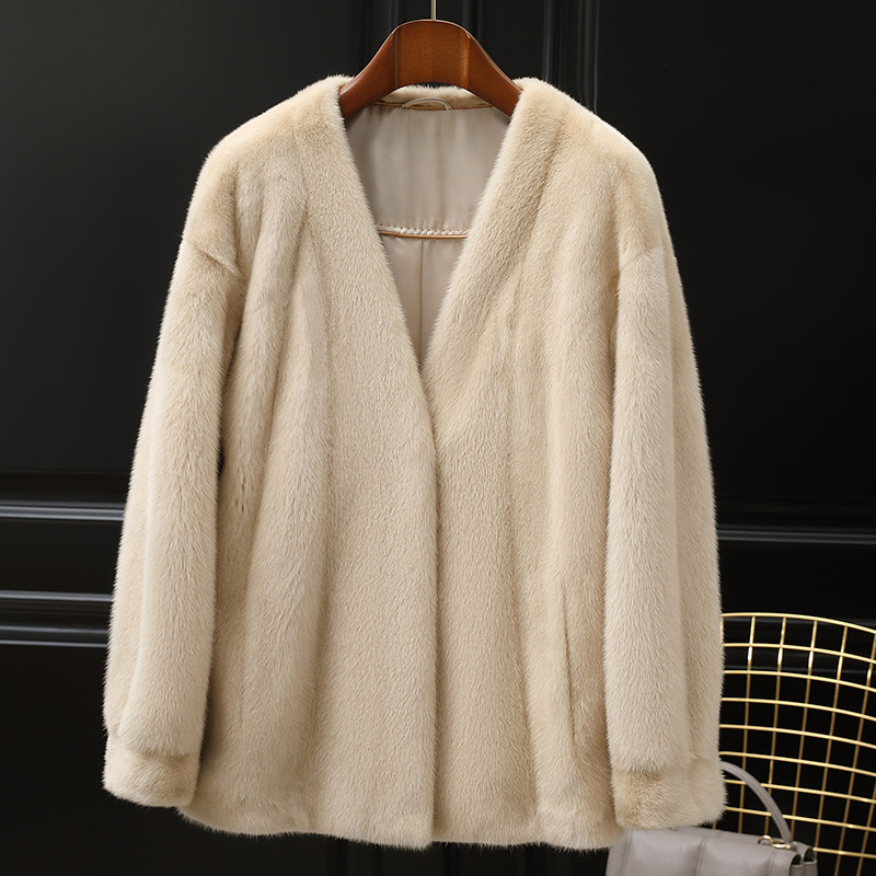 Real mink fur coat women imported velvet whole mink fur short coat mink velvet mink fur new V-neck young style