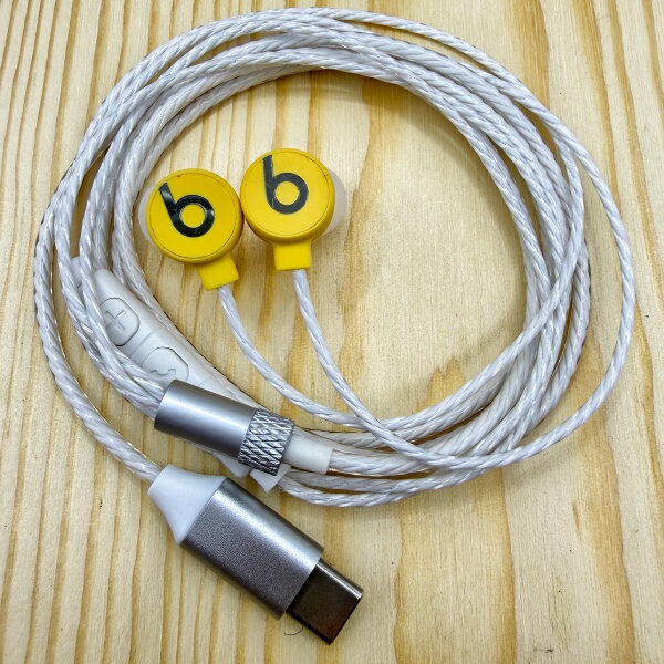 Beats Urbeats In-Ear Physical Noise-Canceling Wired Headphones Are Compatible with Apple 16/17 and Huawei Type-C