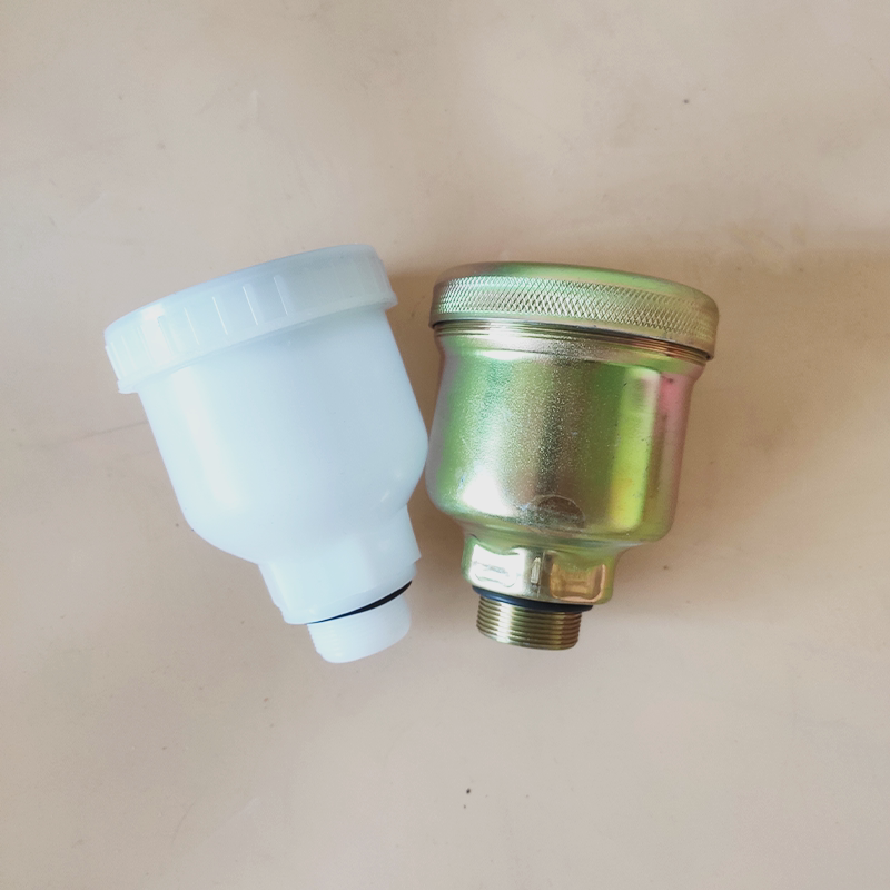 Small pile height machine small loader accessories brake oil pot air booster pump oil pot oil cup