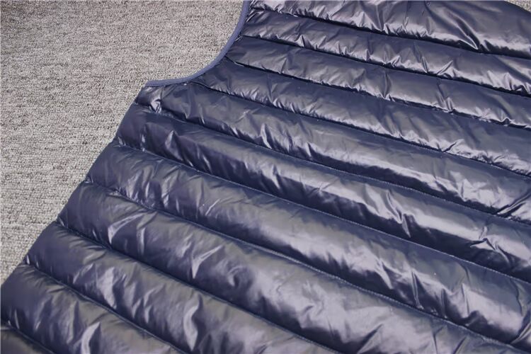 Trung tâm mua sắm Lao Gao nam giản dị xuống vest mới mùa thu đông xu hướng thể thao áo khoác nhẹ nam 8022 áo thun thể thao nam có cổ
