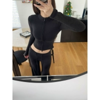 Темно-серый (верх с воротником-стойкой и капюшоном)