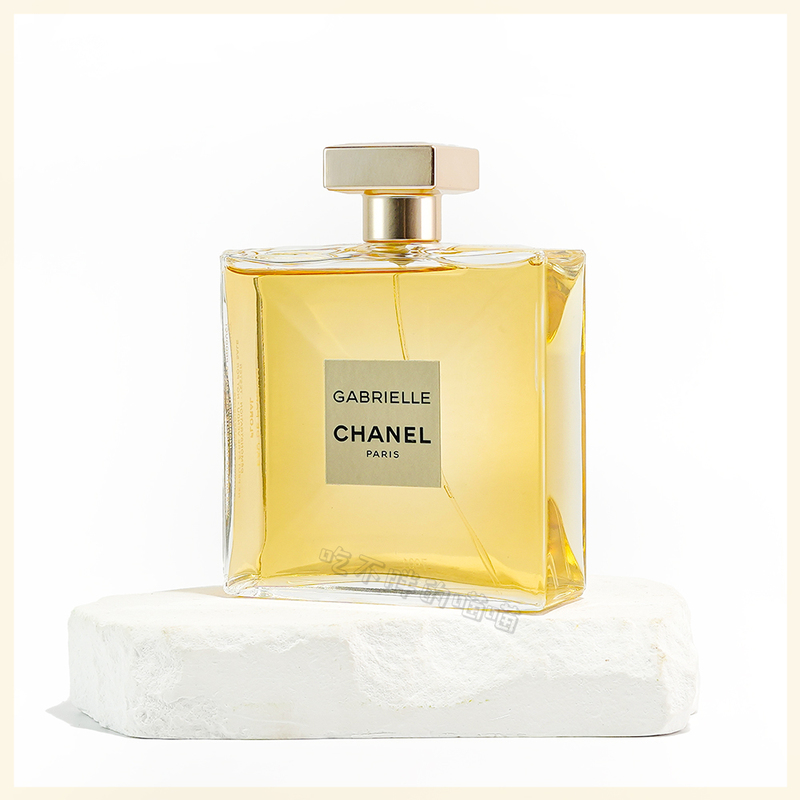 Chanel Gabrielle Nature Classic Black Coco Modern Miss Green Pink Purple Encounter No. 5 Perfume Chanel Gabrielle Nature Classic Black Coco Modern Miss Green Pink Purple Encounter No. 5 Perfume