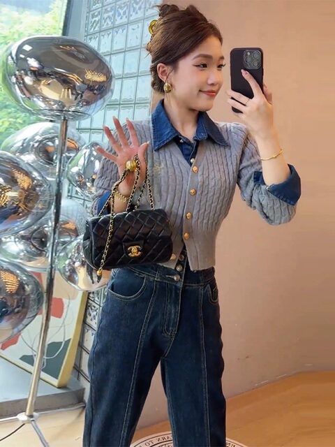 Autumn clothing is matched with a complete set of 2025 new design stitching fake two-piece polo collar sweater and jeans two-piece set