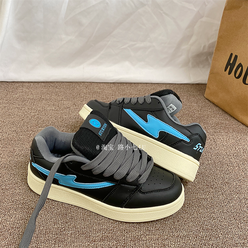 Korean Style Niche Couple Lightning Sneakers for Men ins Trendy 2026 Spring New Versatile Casual Sports Sneakers for Women