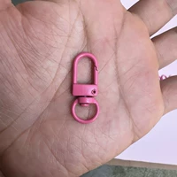 Легкая роза красная