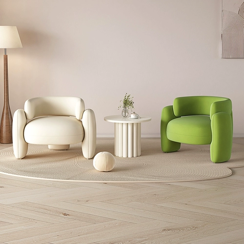 Интернет -знаменитость одиночного председателя по гостевой зоне стола переговоров о переговорах и магазинах комбинированных председателей и магазинов досуга