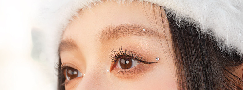 【中国直邮】【春晚同款】  Judydoll橘朵  冰熨斗精华镜面唇釉  护唇蜜   #07霜冻烤梨  显白酒红色  【春晚主持人马凡舒同款】