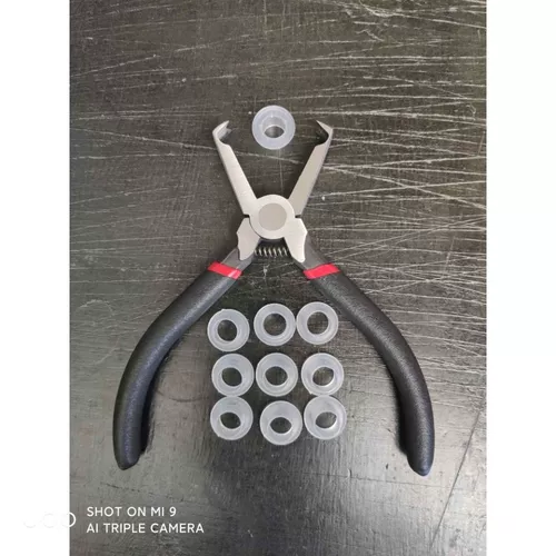 Изоляция водонагревателя для удаления плоскогубцы и наборочной крышки для очистки устройств, чтобы удалить профессиональные гетеросексуальные ножи для винтов