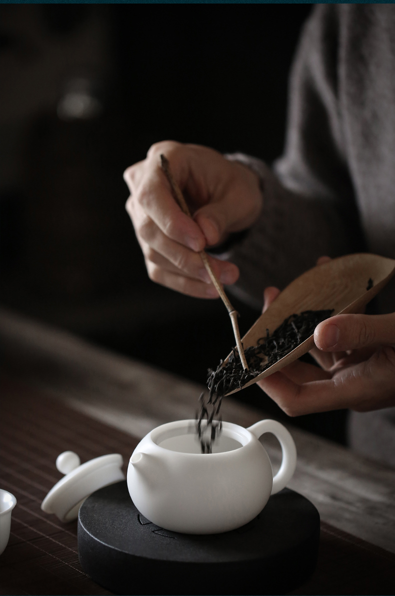 Don difference up high - end manual suet jade white porcelain of a complete set of kung fu tea set jade porcelain filtering tureen tea cups