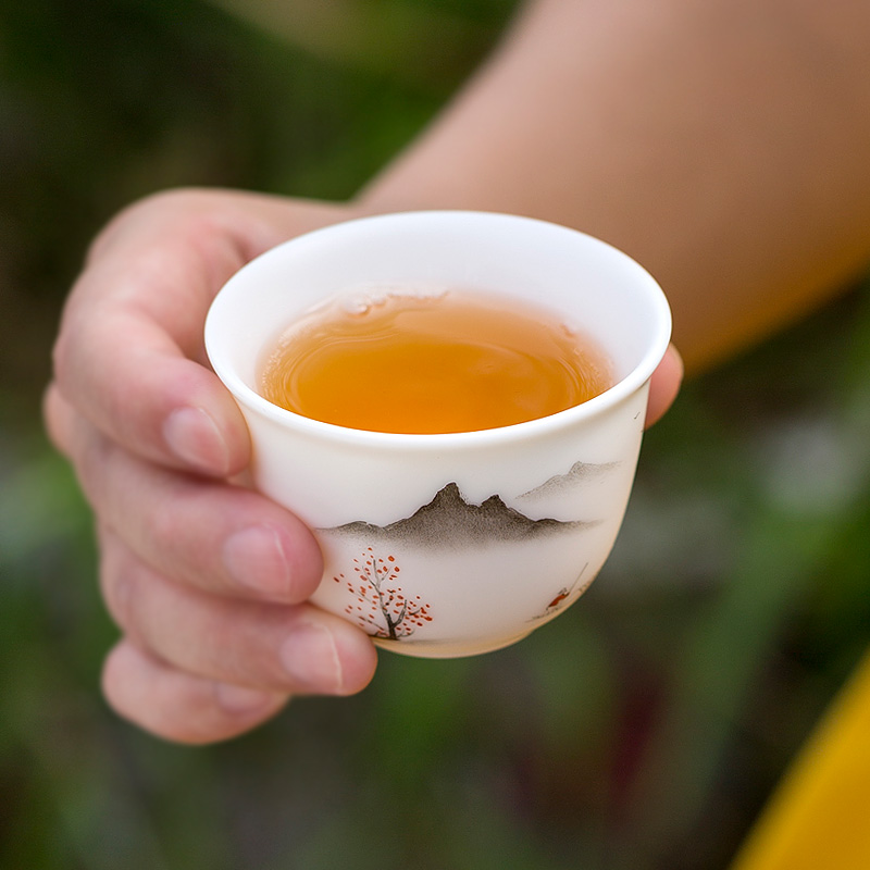 Tang s hand - made ceramic masters cup single cup "women 's singles a kung fu male sample tea cup household dehua white porcelain cups